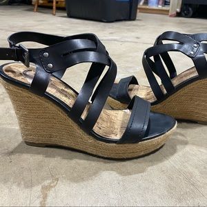 G by Guess wedges